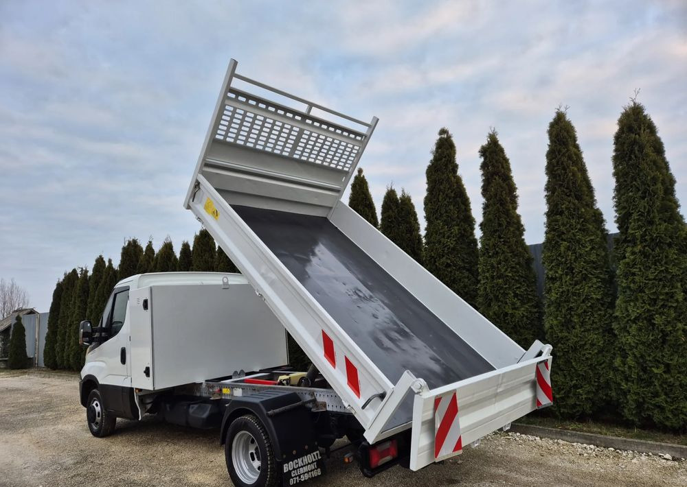 Iveco IVECO 35C17 3.0 170KM *HIMATIC* - Utilitaire benne: photos 3 Iveco IVECO 35C17 3.0 170KM *HIMATIC* - Utilitaire benne: photos 3