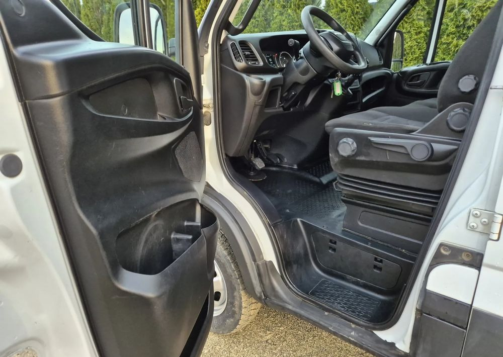 Iveco Iveco 35c18 3.0 180KM Brygadówka/ - Utilitaire benne: photos 5 Iveco Iveco 35c18 3.0 180KM Brygadówka/ - Utilitaire benne: photos 5