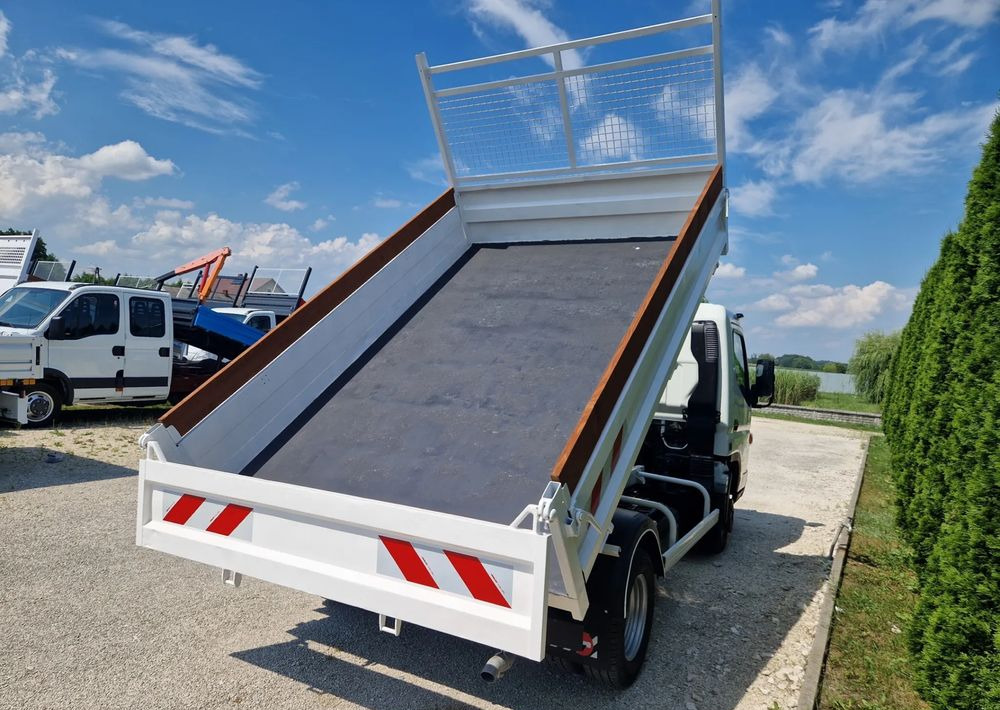 Utilitaire benne Mitsubishi CANTER 3C13 IVECO 3.0 EURO 5: photos 13 Utilitaire benne Mitsubishi CANTER 3C13 IVECO 3.0 EURO 5: photos 13