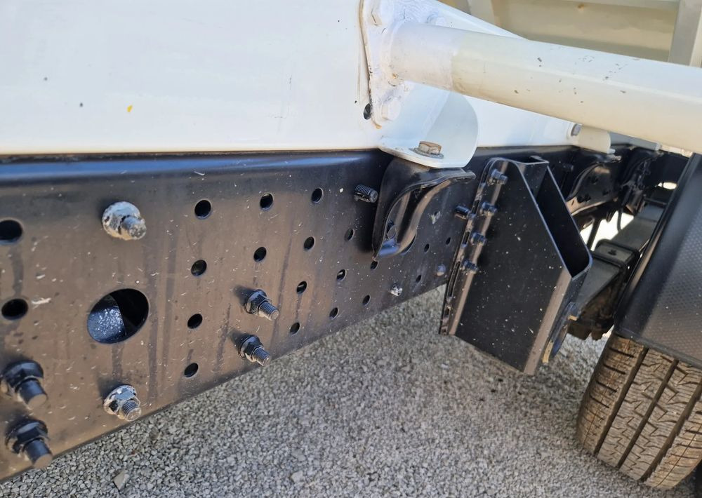 Utilitaire benne Mitsubishi CANTER 3C13 IVECO 3.0 EURO 5: photos 8 Utilitaire benne Mitsubishi CANTER 3C13 IVECO 3.0 EURO 5: photos 8