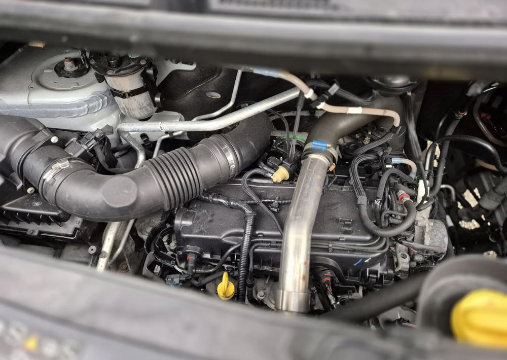 Utilitaire rideaux coulissants (PLSC) Renault Master 2.3 150KM: photos 16