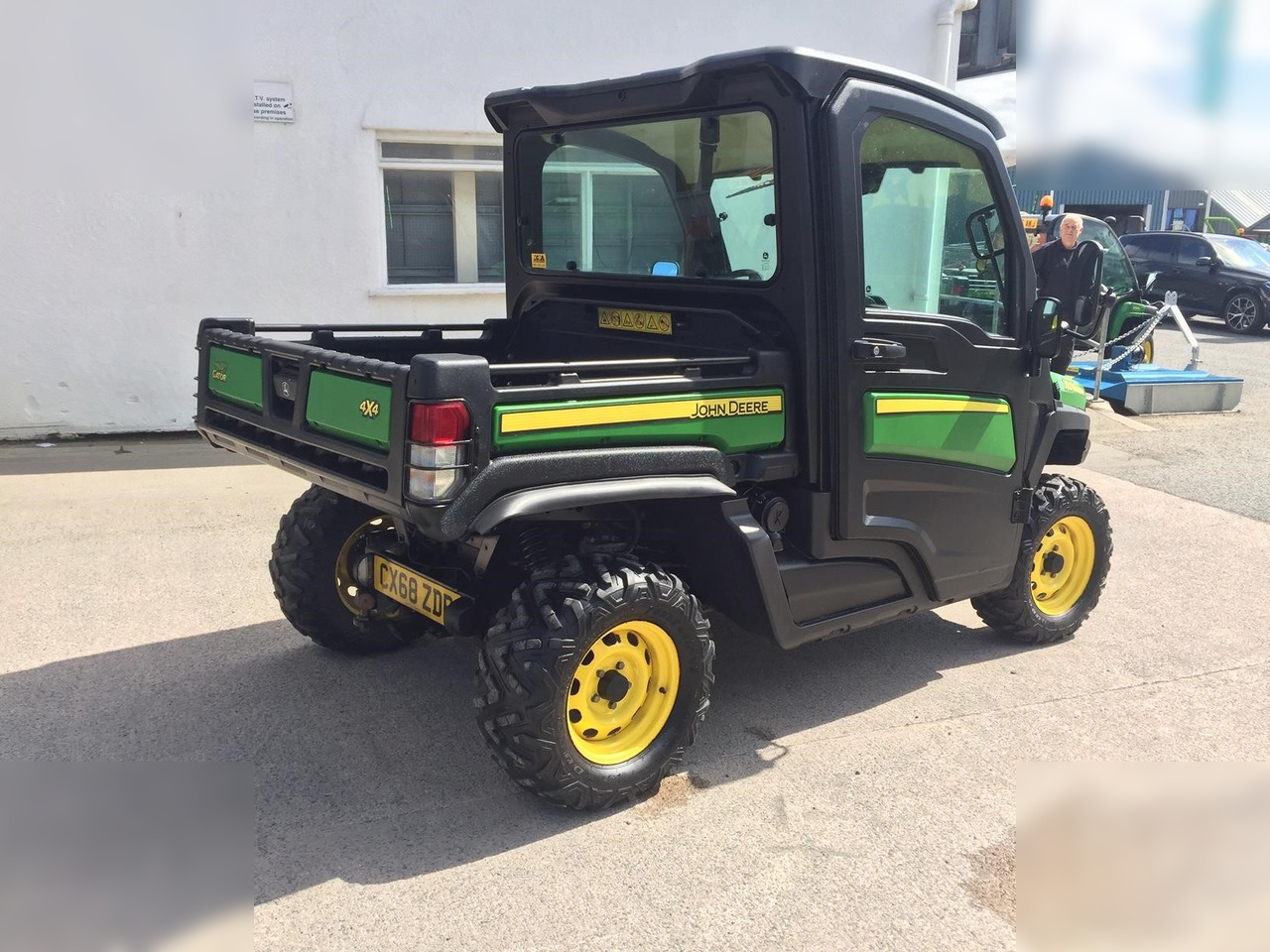 2018 JOHN DEERE GATOR XUV 865M - Quadricycle: photos 4 2018 JOHN DEERE GATOR XUV 865M - Quadricycle: photos 4