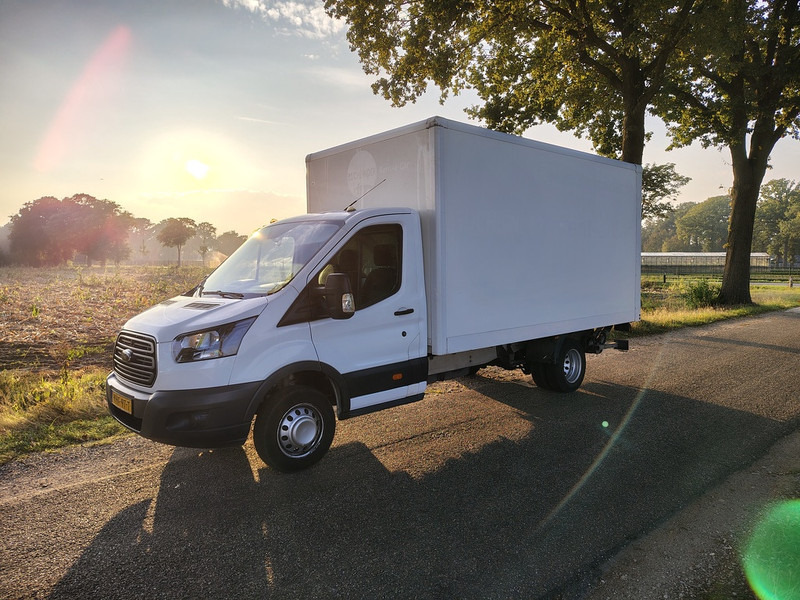 Ford Transit - Fourgon utilitaire: photos 1 Ford Transit - Fourgon utilitaire: photos 1