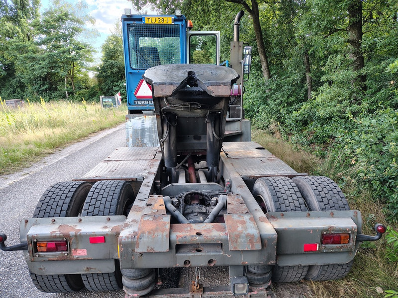 Terberg Yt180 - Tracteur portuaire: photos 4 Terberg Yt180 - Tracteur portuaire: photos 4