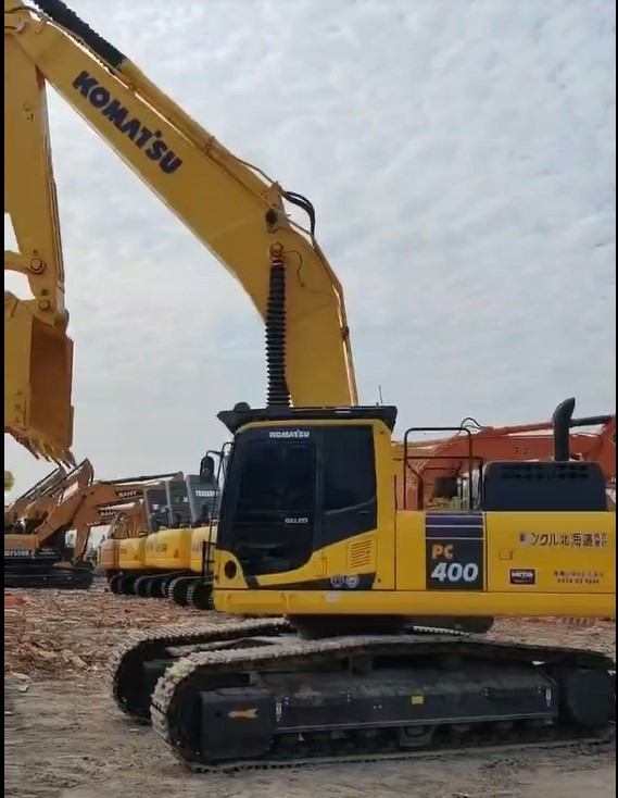 KOMATSU pc400-8 - Pelle sur chenille: photos 3 KOMATSU pc400-8 - Pelle sur chenille: photos 3