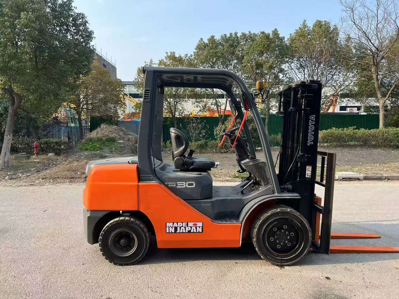 TOYOTA 3 ton 8F used japan brand diesel forklift - Chariot élévateur diesel: photos 1 TOYOTA 3 ton 8F used japan brand diesel forklift - Chariot élévateur diesel: photos 1