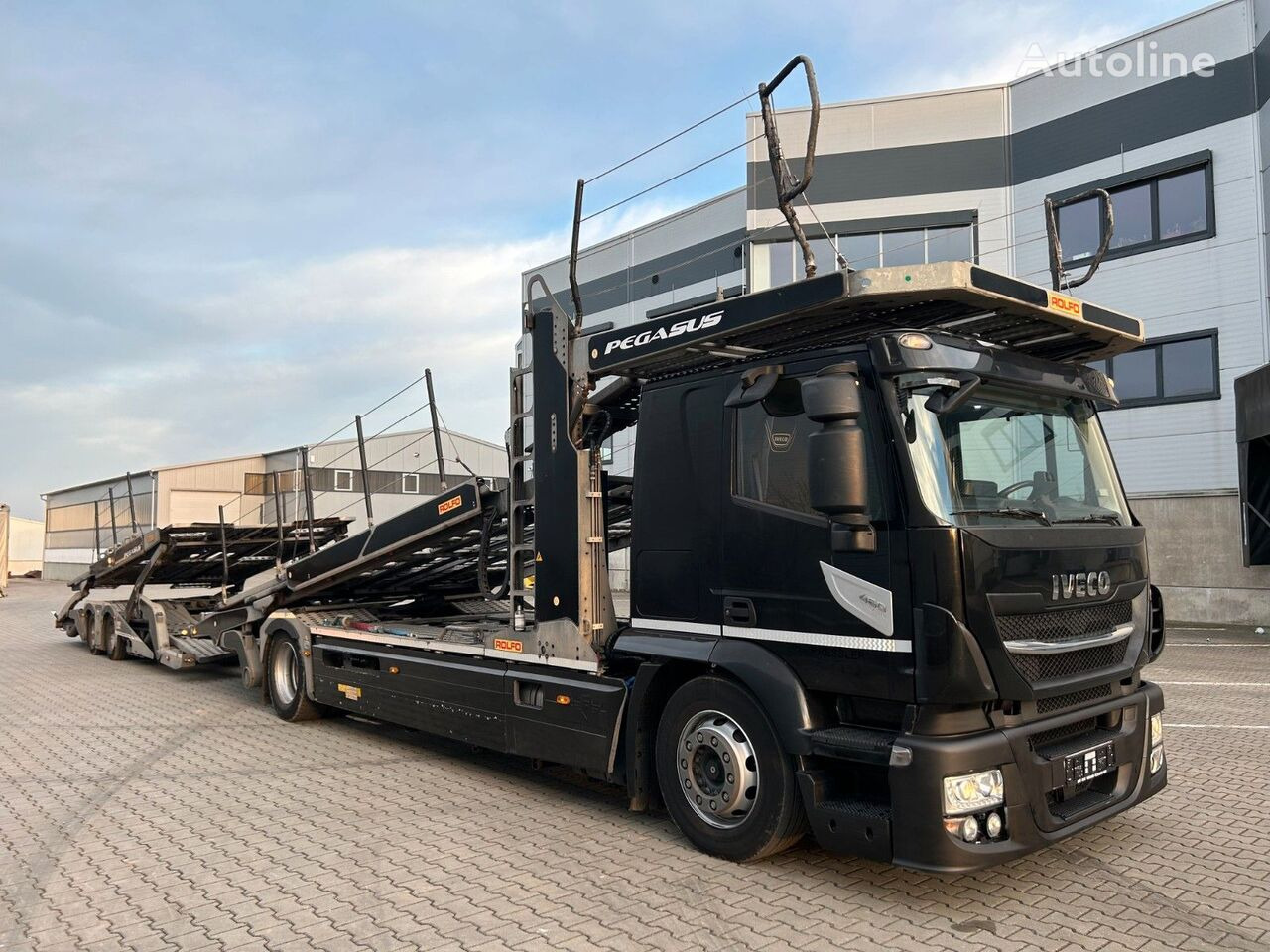 IVECO Stralis 460 + car transporter trailer - Camion porte-voitures: photos 3 IVECO Stralis 460 + car transporter trailer - Camion porte-voitures: photos 3
