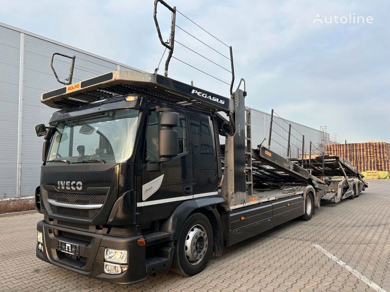 IVECO Stralis 460 + car transporter trailer - Camion porte-voitures: photos 1 IVECO Stralis 460 + car transporter trailer - Camion porte-voitures: photos 1