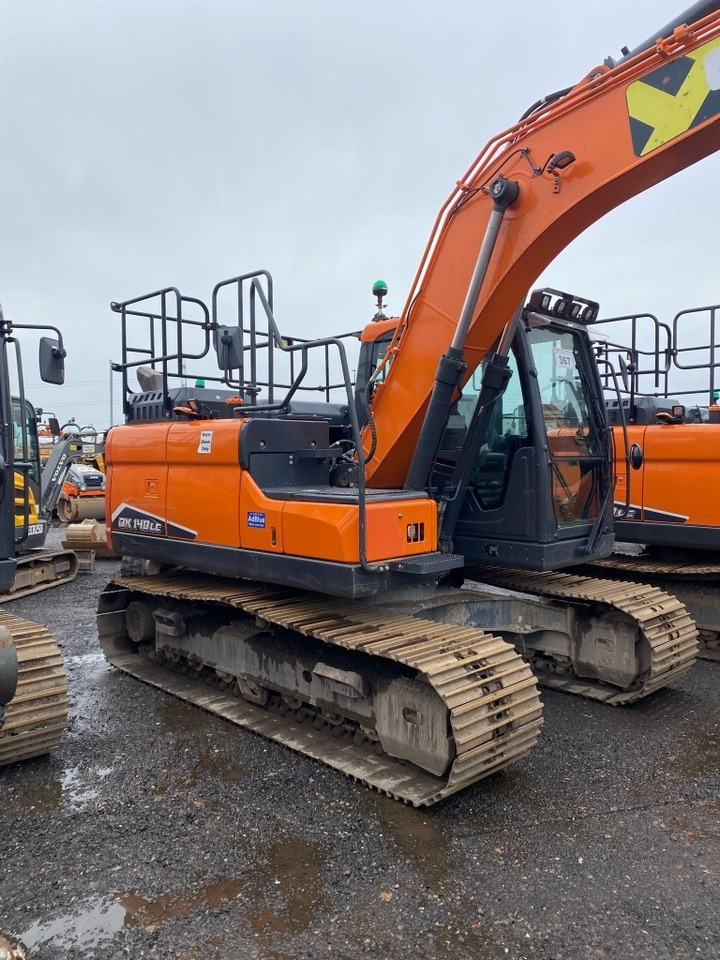 Doosan DX 140 LC - Pelle sur chenille: photos 5 Doosan DX 140 LC - Pelle sur chenille: photos 5