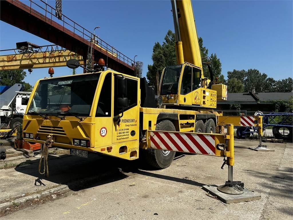 Terex Demag AC 50-1 - Grue tout-terrain: photos 1 Terex Demag AC 50-1 - Grue tout-terrain: photos 1