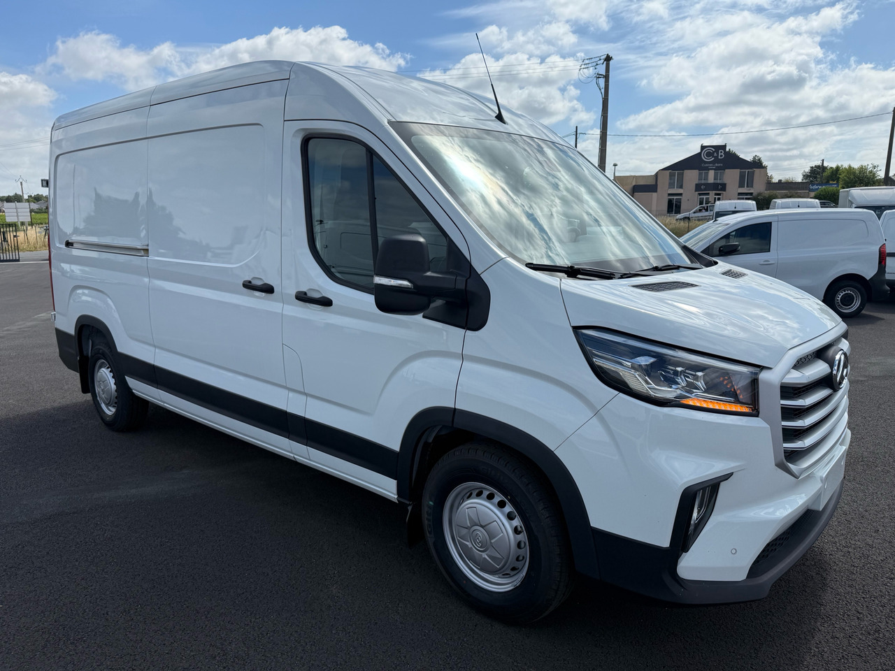MAXUS DELIVER9 150CH Diesel - Fourgon utilitaire: photos 1 MAXUS DELIVER9 150CH Diesel - Fourgon utilitaire: photos 1