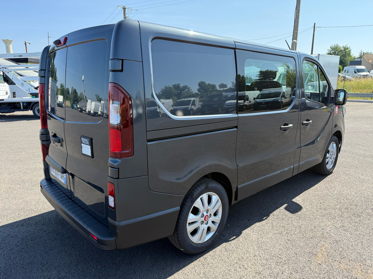 RENAULT Trafic - Fourgon utilitaire: photos 3 RENAULT Trafic - Fourgon utilitaire: photos 3