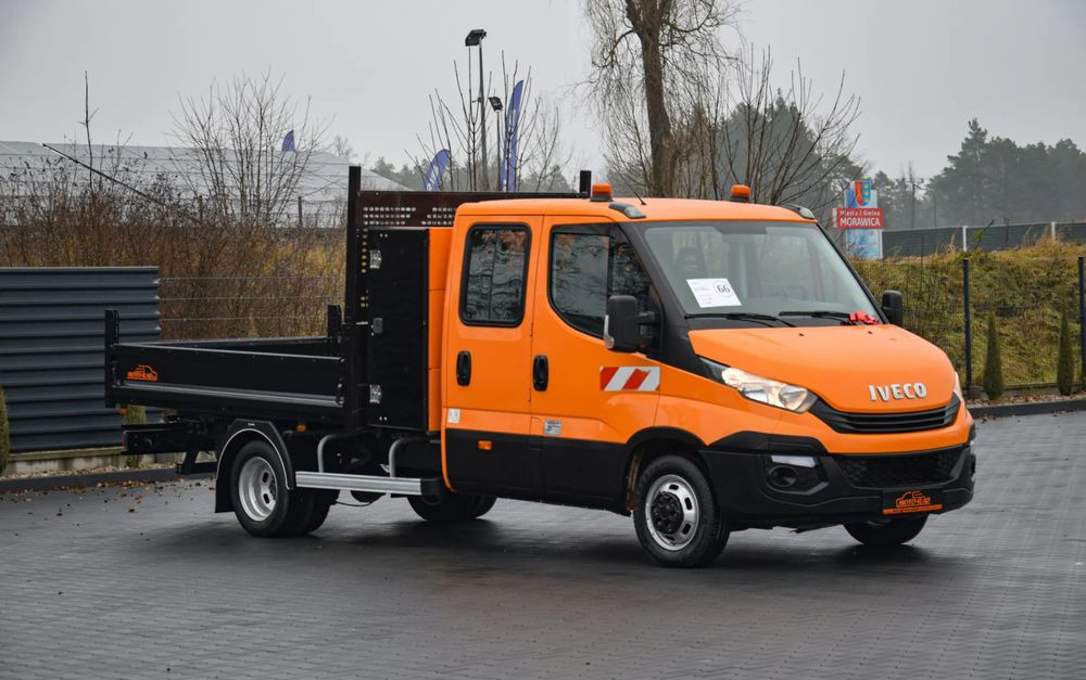 Iveco DAILY 35C16 / 2.3 - 160 KM / BRYGADÓWKA / 6 OSOBOWY / DOSTAWCZE / SKRZYNIA / KLIMA / NAWIGACJA / KAMERA COFANIA / TEMPOMAT / SERWISOWANY / SPROWADZONY - Utilitaire double cabine: photos 3 Iveco DAILY 35C16 / 2.3 - 160 KM / BRYGADÓWKA / 6 OSOBOWY / DOSTAWCZE / SKRZYNIA / KLIMA / NAWIGACJA / KAMERA COFANIA / TEMPOMAT / SERWISOWANY / SPROWADZONY - Utilitaire double cabine: photos 3