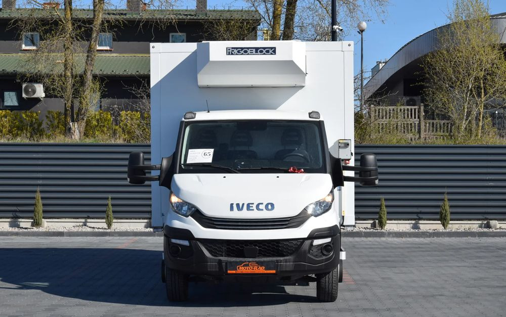 Iveco DAILY 70C18 / 3.0 - 180 KM / AUTOMAT HI-MATIC / 3 OSOBY / CHŁODNIA - MROŹNIA 4,55 M / AGREGAD FRIGOBLOCK / WINDA SORENSEN / KLIMA / TEMPOMAT / KAMERA COFANIA / REGULOWANE ZAWIESZENIE / SERWISOWA - Camion frigorifique: photos 2 Iveco DAILY 70C18 / 3.0 - 180 KM / AUTOMAT HI-MATIC / 3 OSOBY / CHŁODNIA - MROŹNIA 4,55 M / AGREGAD FRIGOBLOCK / WINDA SORENSEN / KLIMA / TEMPOMAT / KAMERA COFANIA / REGULOWANE ZAWIESZENIE / SERWISOWA - Camion frigorifique: photos 2