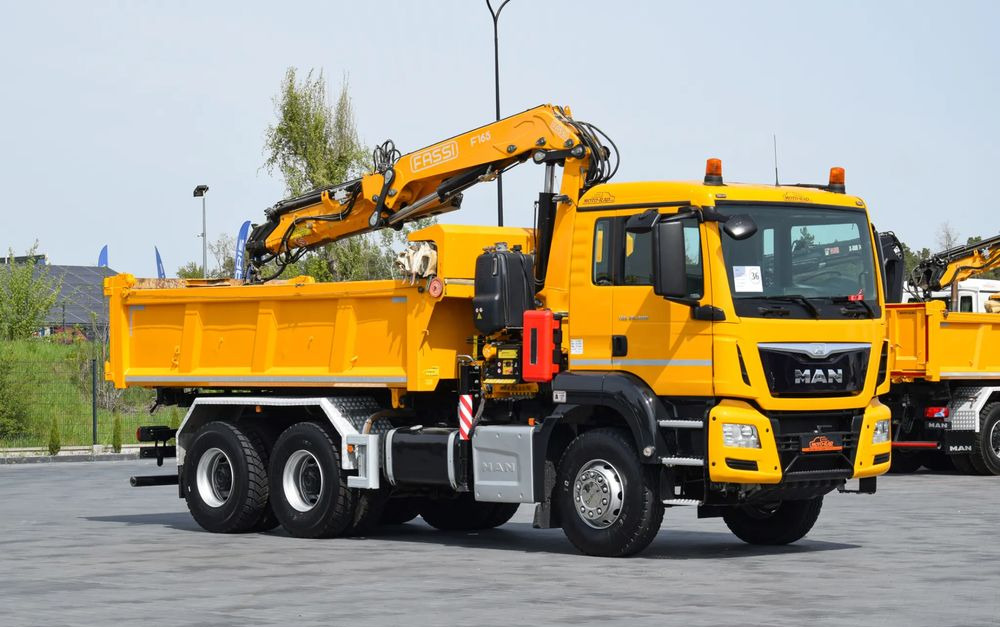 MAN TGS 26.400 / 6x4 / EURO 6 / UDT / HDS FASSI 165 / WYSUW x3 / ROTATOR / CHWYTAK / STEROWANIE RADIOWE / WZMOCNIONA RAMA / WYWROTKA / HYDROBURTA / AUTOMAT / 2017 / NOWE OPONY - 100% / NISKI PRZEBIEG - Camion benne: photos 3 MAN TGS 26.400 / 6x4 / EURO 6 / UDT / HDS FASSI 165 / WYSUW x3 / ROTATOR / CHWYTAK / STEROWANIE RADIOWE / WZMOCNIONA RAMA / WYWROTKA / HYDROBURTA / AUTOMAT / 2017 / NOWE OPONY - 100% / NISKI PRZEBIEG - Camion benne: photos 3