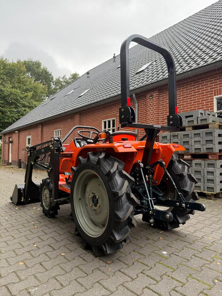 Kleintraktor Kubota B1-17 mit Frontlader ab 125 € pro Monat. - Micro tracteur: photos 3 Kleintraktor Kubota B1-17 mit Frontlader ab 125 € pro Monat. - Micro tracteur: photos 3