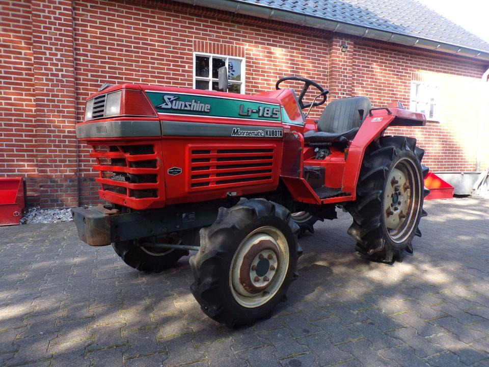 Kleintraktor Kubota L1-185 - Micro tracteur: photos 1 Kleintraktor Kubota L1-185 - Micro tracteur: photos 1