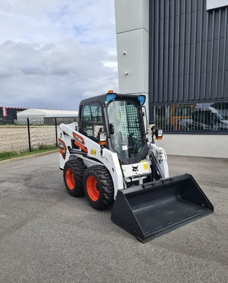 BOBCAT S450 - Mini chargeuse: photos 2 BOBCAT S450 - Mini chargeuse: photos 2
