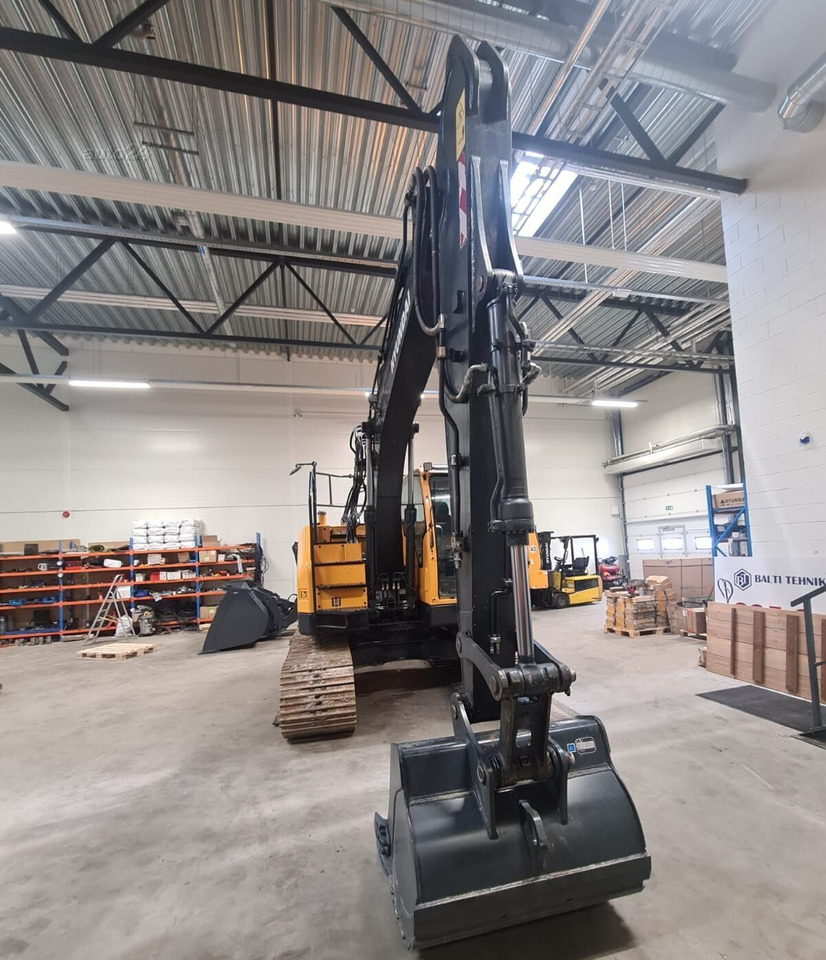 HYUNDAI HX130ALCR - Pelle sur chenille: photos 5 HYUNDAI HX130ALCR - Pelle sur chenille: photos 5