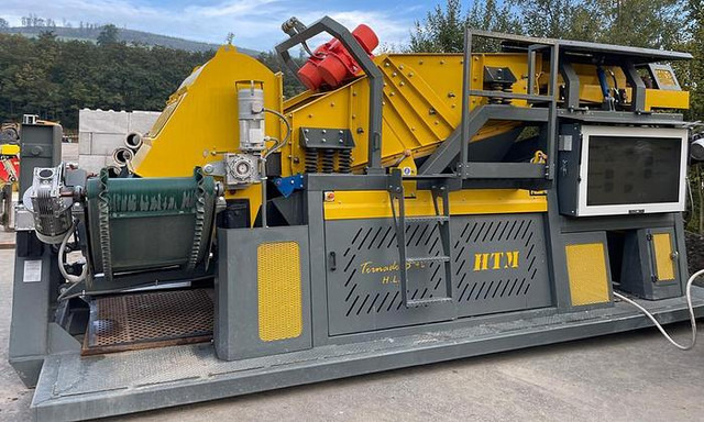 ROCKMASTER Tornado 4 - Crible: photos 1 ROCKMASTER Tornado 4 - Crible: photos 1