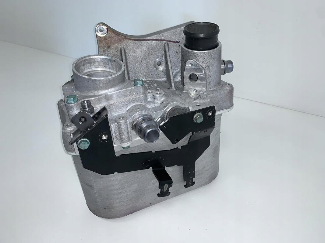 CHŁODNICA POWIETRZA INTERCOOLER MAN TGX TGS EURO 6 - Intercooler pour Camion: photos 2 CHŁODNICA POWIETRZA INTERCOOLER MAN TGX TGS EURO 6 - Intercooler pour Camion: photos 2