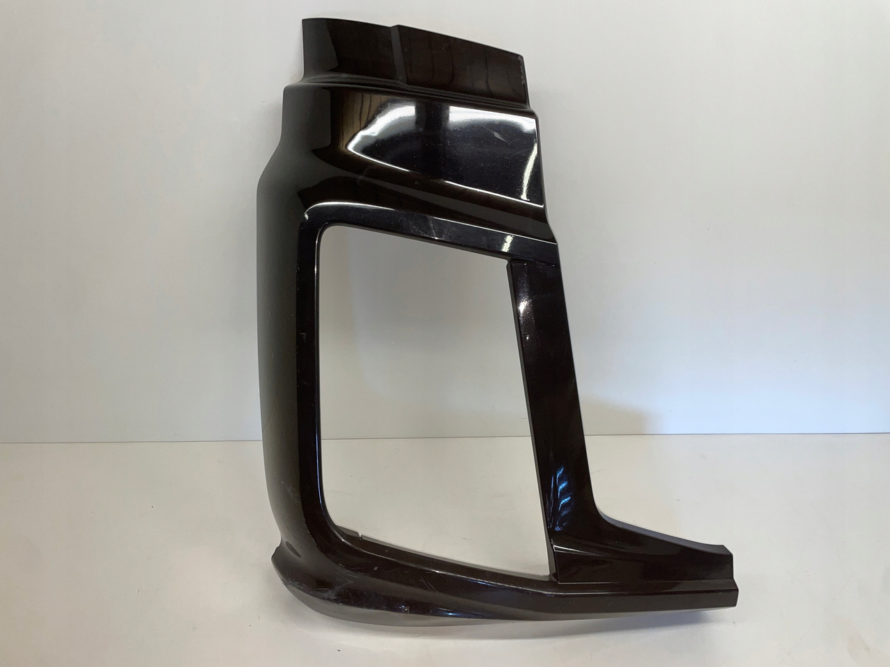 FORD F-MAX ZDERZAK OKULAR OBUDOWA REFLEKTORA JC46-17E950-A - Pare-chocs pour Camion: photos 1 FORD F-MAX ZDERZAK OKULAR OBUDOWA REFLEKTORA JC46-17E950-A - Pare-chocs pour Camion: photos 1