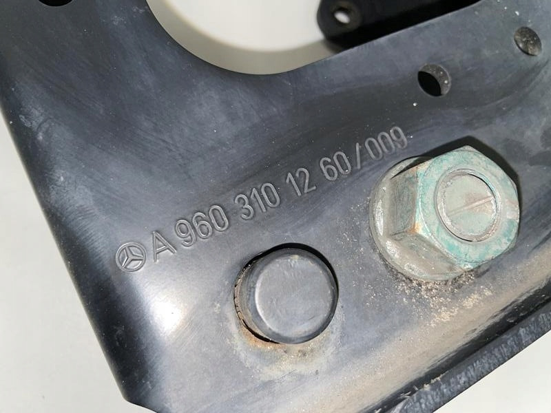 LEWE MOCOWANIE UCHWYT KABINY ACTROS A9603101260 - Suspension de cabine pour Camion: photos 2 LEWE MOCOWANIE UCHWYT KABINY ACTROS A9603101260 - Suspension de cabine pour Camion: photos 2