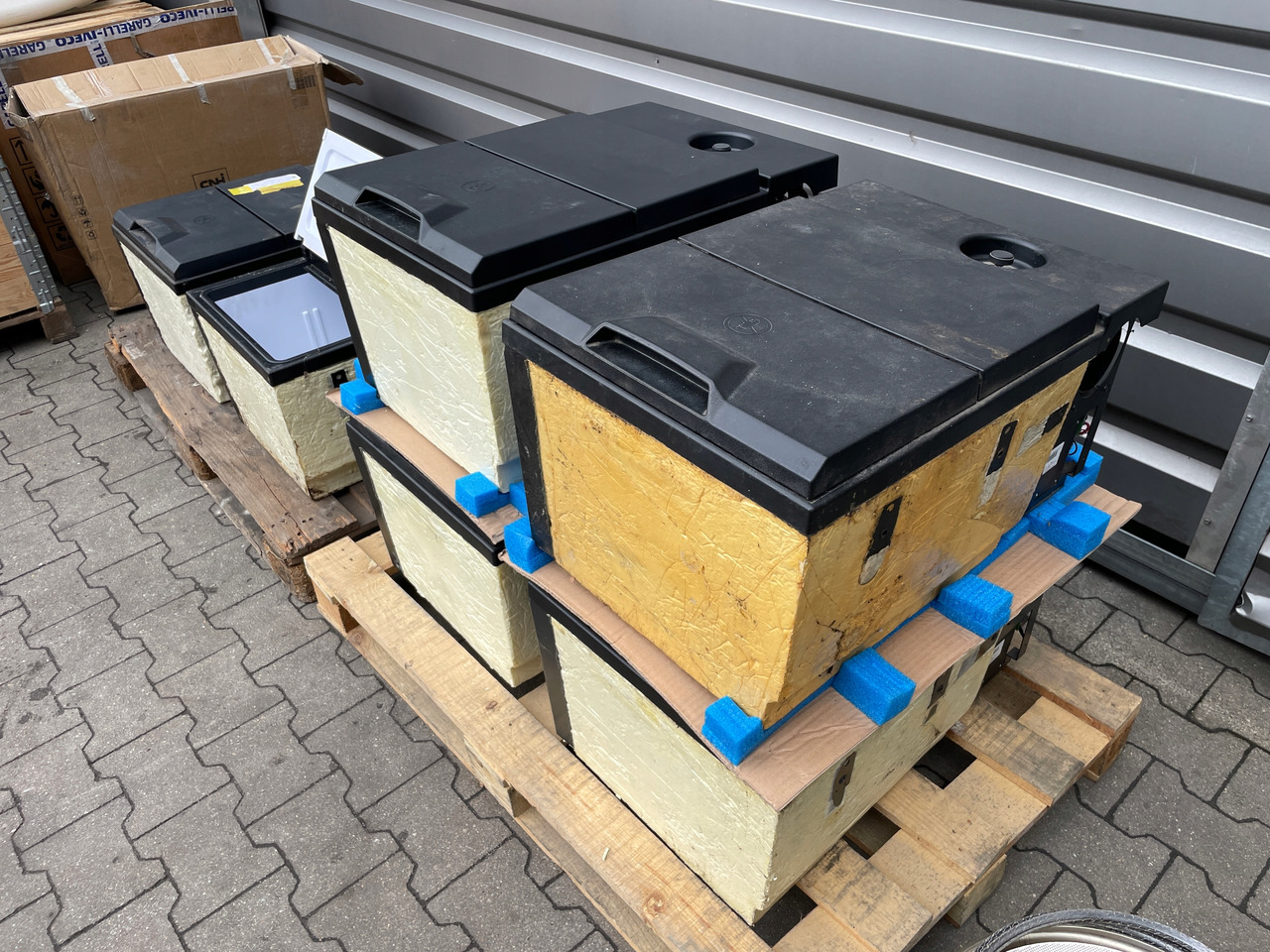 LODÓWKA RENAULT GAMA T RANGE C KABINA HIGH - Cabine et intérieur pour Camion: photos 1 LODÓWKA RENAULT GAMA T RANGE C KABINA HIGH - Cabine et intérieur pour Camion: photos 1