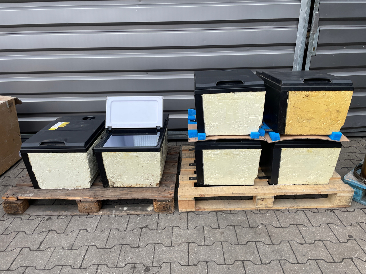 LODÓWKA RENAULT GAMA T RANGE C KABINA HIGH - Cabine et intérieur pour Camion: photos 2 LODÓWKA RENAULT GAMA T RANGE C KABINA HIGH - Cabine et intérieur pour Camion: photos 2