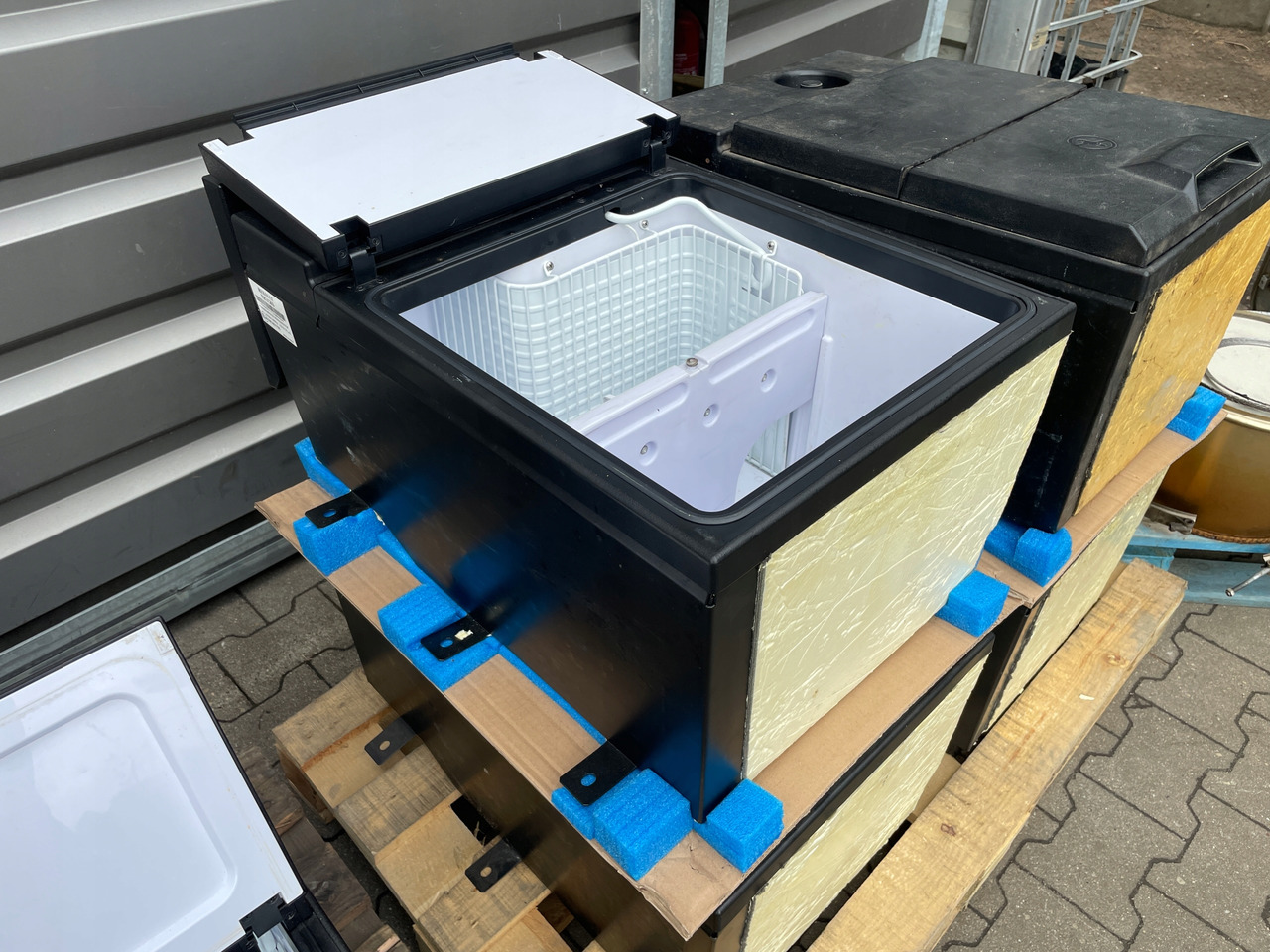 LODÓWKA RENAULT GAMA T RANGE C KABINA HIGH - Cabine et intérieur pour Camion: photos 3 LODÓWKA RENAULT GAMA T RANGE C KABINA HIGH - Cabine et intérieur pour Camion: photos 3