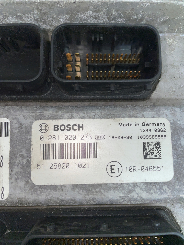 MAN TGX TGS E6 STEROWNIK KOMPUTER SILNIKA EDC 0281020273 - Bloc de gestion pour Camion: photos 2 MAN TGX TGS E6 STEROWNIK KOMPUTER SILNIKA EDC 0281020273 - Bloc de gestion pour Camion: photos 2