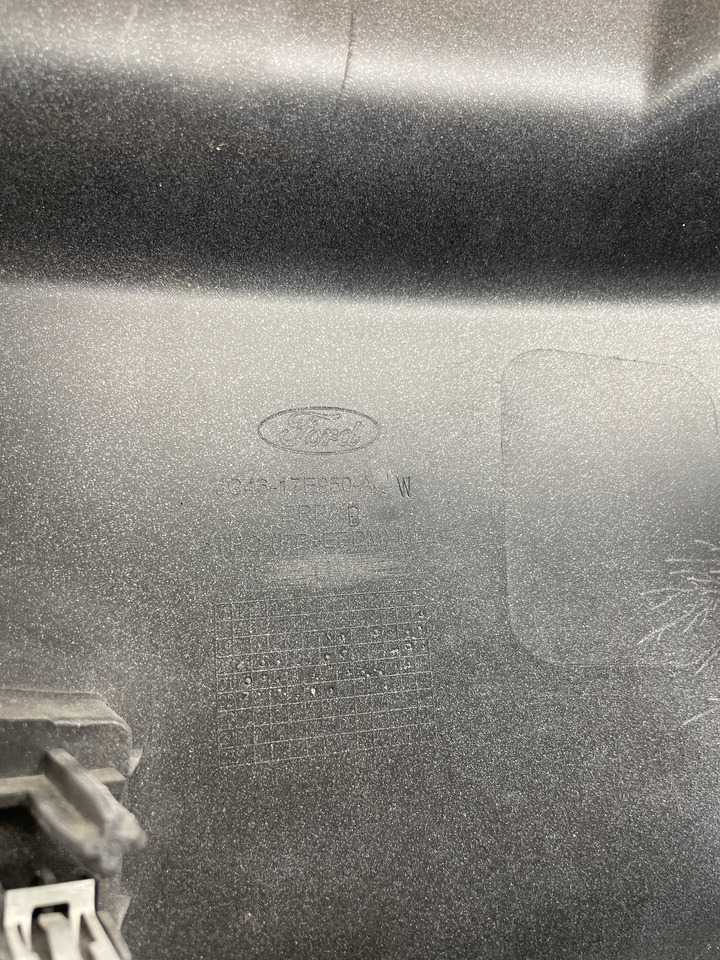 PRAWA OSŁONA OKULAR ZDERZAK FORD F-MAX JC46-17E950-A - Pare-chocs pour Camion: photos 5 PRAWA OSŁONA OKULAR ZDERZAK FORD F-MAX JC46-17E950-A - Pare-chocs pour Camion: photos 5