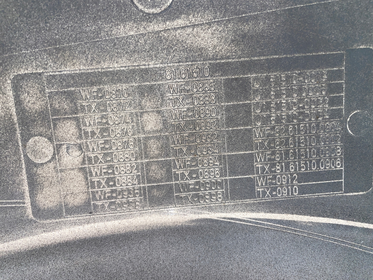 PRAWA STOPNICA MAN TGS E6 81615100870 - Calandre pour Camion: photos 5 PRAWA STOPNICA MAN TGS E6 81615100870 - Calandre pour Camion: photos 5