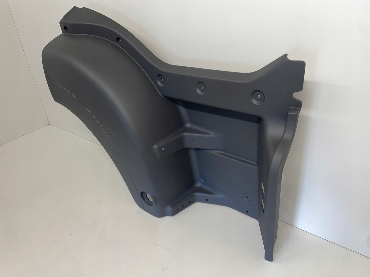 PRAWA STOPNICA MAN TGS E6 81615100870 - Calandre pour Camion: photos 3 PRAWA STOPNICA MAN TGS E6 81615100870 - Calandre pour Camion: photos 3