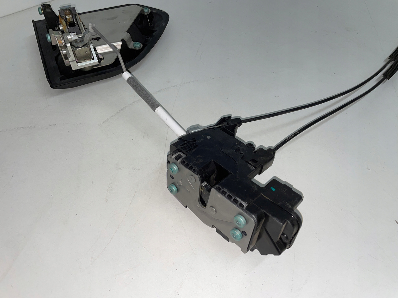 PRAWY CENTRALNY ZAMEK , KLAMKA LINKA MAN TGS TGX TGL TGM 3 TG3 - Portière et pièces pour Camion: photos 2 PRAWY CENTRALNY ZAMEK , KLAMKA LINKA MAN TGS TGX TGL TGM 3 TG3 - Portière et pièces pour Camion: photos 2