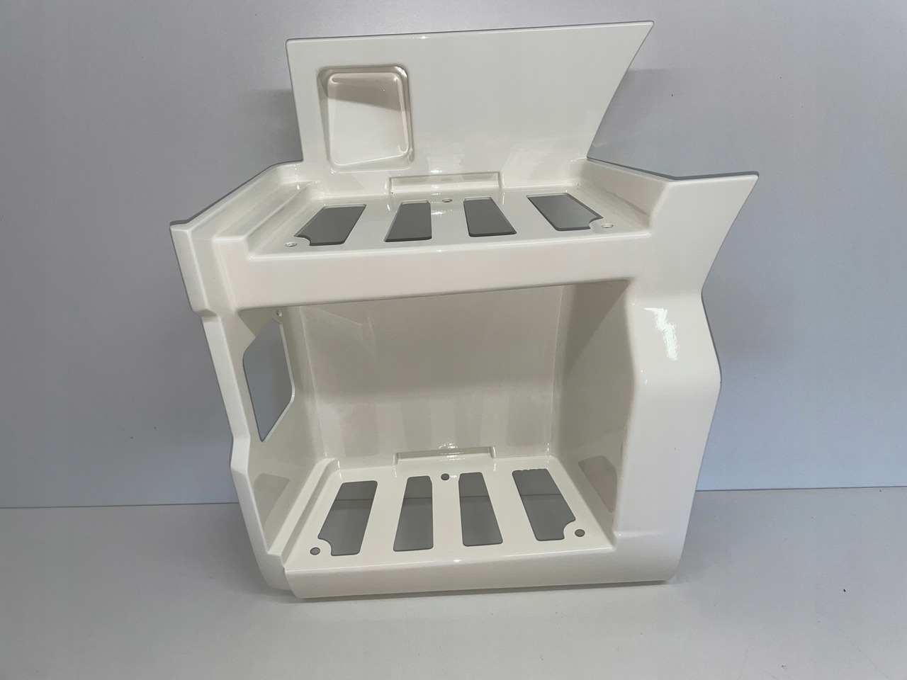 STOPIEŃ STOPNICA MAN TGX 3 TG3 - Marchepied pour Camion: photos 1 STOPIEŃ STOPNICA MAN TGX 3 TG3 - Marchepied pour Camion: photos 1