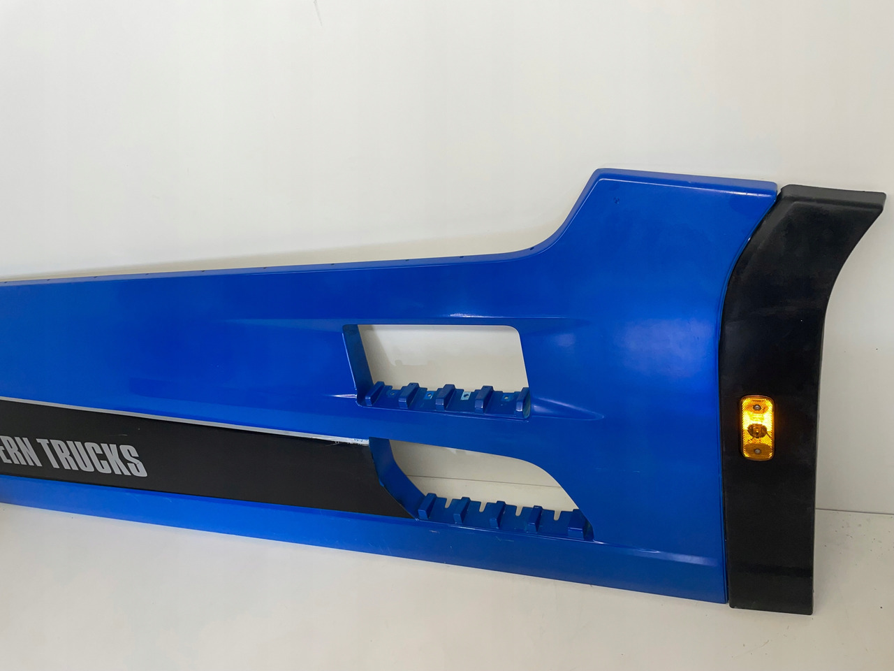 ZABUDOWA MIĘDZYOSIOWA SPOILER FORD F-MAX F MAX - Aérodynamique/ Spoilers pour Camion: photos 2 ZABUDOWA MIĘDZYOSIOWA SPOILER FORD F-MAX F MAX - Aérodynamique/ Spoilers pour Camion: photos 2