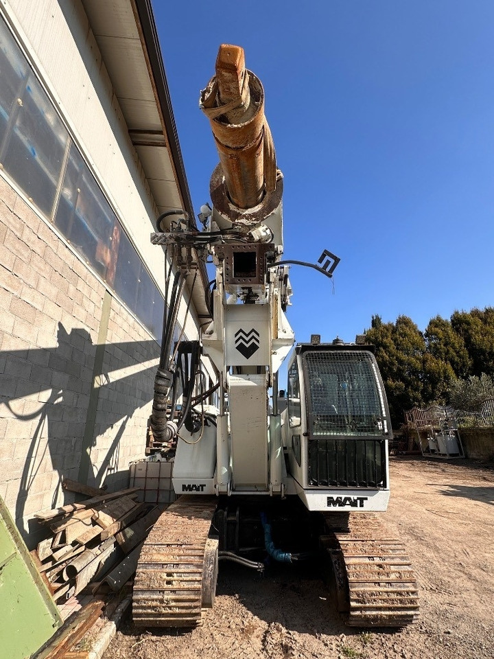 Mait HR 120 - Mât de battage: photos 5 Mait HR 120 - Mât de battage: photos 5