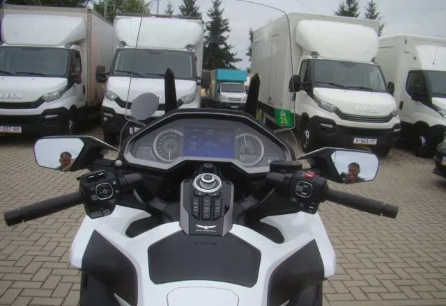 Motocyclette Honda GL: photos 10