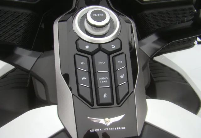 Motocyclette Honda GL: photos 16