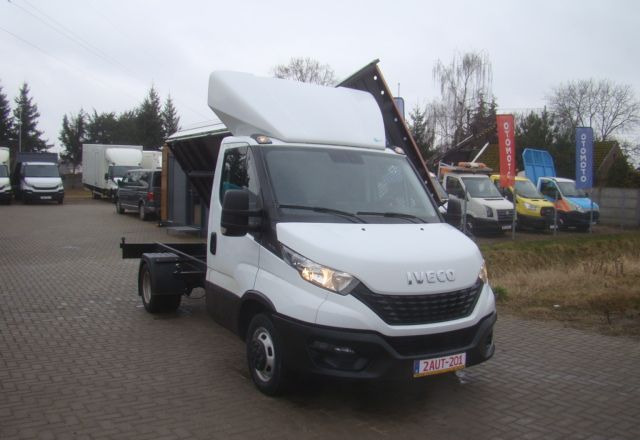 Iveco DAILY 35 C 15 3.5T 4.60M 3.5T NA HAKU CLIMATRONIC - Utilitaire benne: photos 3 Iveco DAILY 35 C 15 3.5T 4.60M 3.5T NA HAKU CLIMATRONIC - Utilitaire benne: photos 3