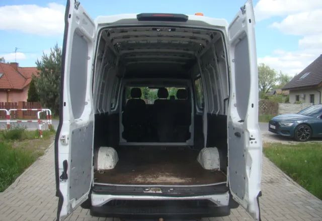 Fourgon utilitaire Iveco DAILY 35 S 16 REJESTRACJA NA 6-OSÓB SUPER NA KAMPERA: photos 9 Fourgon utilitaire Iveco DAILY 35 S 16 REJESTRACJA NA 6-OSÓB SUPER NA KAMPERA: photos 9