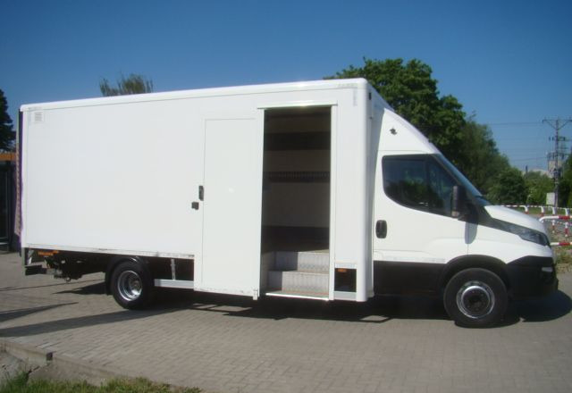 Iveco DAILY 70 C 18 3.0TDI 5.45M WINDA 1000KG - Camion fourgon: photos 4 Iveco DAILY 70 C 18 3.0TDI 5.45M WINDA 1000KG - Camion fourgon: photos 4