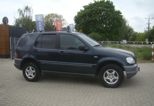 Mercedes-Benz ML 270 2.7CDI CIĘŻARYY 2-OSOBY 3.365KG-NA HAKU - Fourgonnette: photos 5 Mercedes-Benz ML 270 2.7CDI CIĘŻARYY 2-OSOBY 3.365KG-NA HAKU - Fourgonnette: photos 5