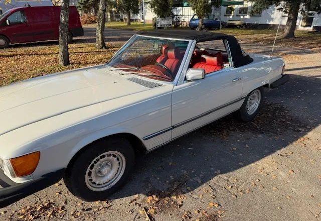 Mercedes-Benz SL - Cabriolet: photos 1 Mercedes-Benz SL - Cabriolet: photos 1