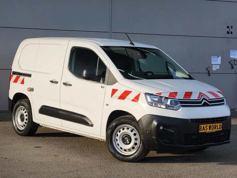 Citroën Berlingo L1 - Fourgonnette: photos 4 Citroën Berlingo L1 - Fourgonnette: photos 4