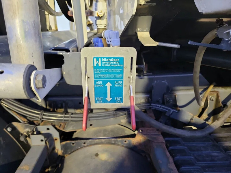 DAF CF 75.310 - Camion citerne: photos 4 DAF CF 75.310 - Camion citerne: photos 4