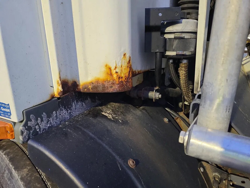 DAF CF 75.310 - Camion citerne: photos 3 DAF CF 75.310 - Camion citerne: photos 3