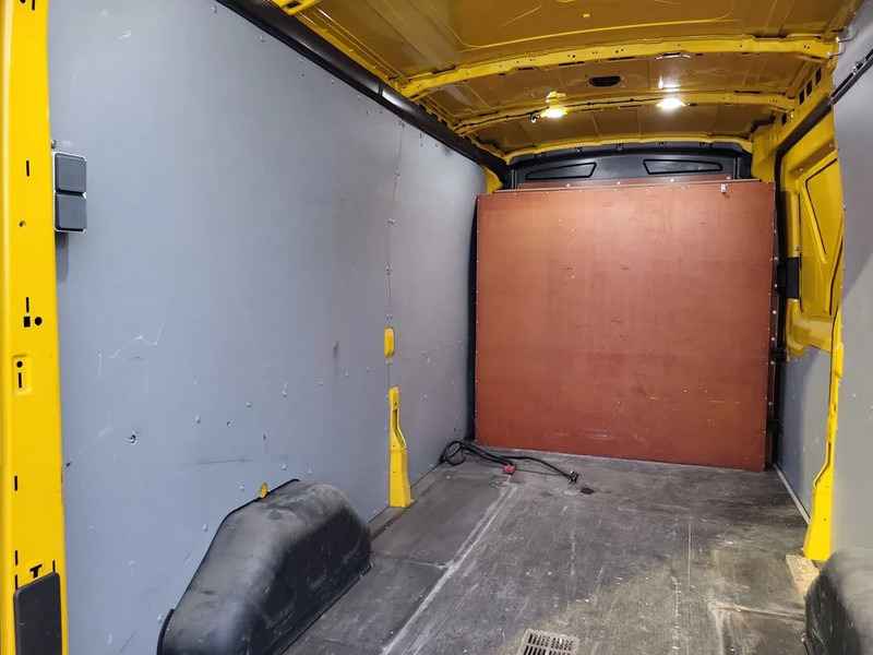 Ford Transit Transit L3H2 - Fourgon utilitaire: photos 4 Ford Transit Transit L3H2 - Fourgon utilitaire: photos 4