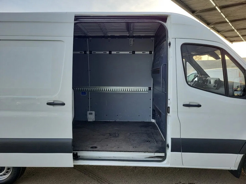 Mercedes-Benz Sprinter L2H2 - Fourgon utilitaire: photos 5 Mercedes-Benz Sprinter L2H2 - Fourgon utilitaire: photos 5